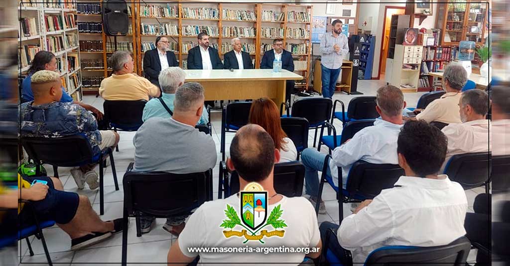 Lee más sobre el artículo Conferencia en la Biblioteca Municipal de Miramar