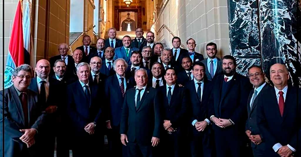 Lee más sobre el artículo Encuentro de 33 Grandes Maestres de la CMI