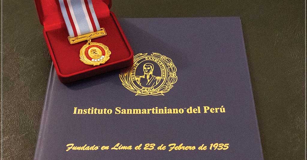 Lee más sobre el artículo Pablo Lázaro condecorado por el Instituto Sanmartiniano del Perú