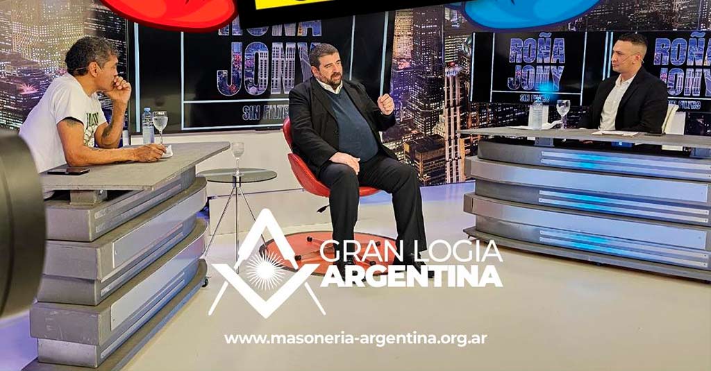 Lee más sobre el artículo El Roña y Jony Sin Filtro con Pablo Lázaro | Noche de Campeones